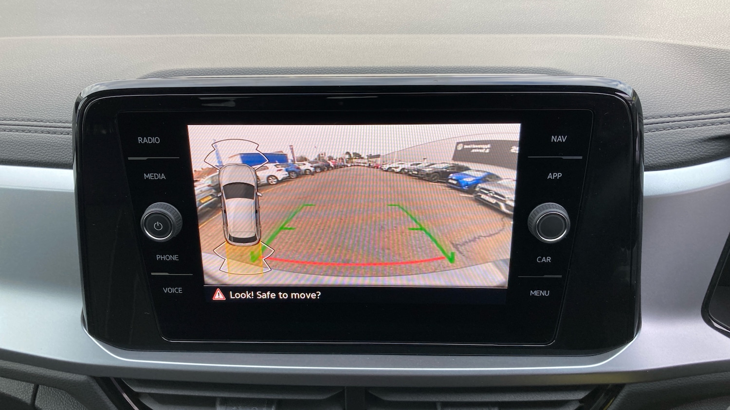 Used Volkswagen T-Roc 2025 for sale - 76638525: Photo 30