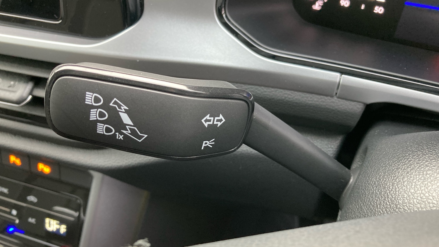 Used Volkswagen T-Roc 2025 for sale - 76638525: Photo 36