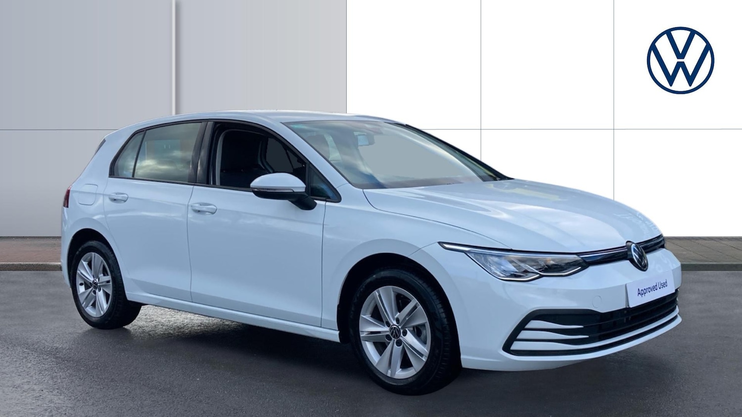 Used Volkswagen Golf 2024 for sale - 77114108: Photo 1