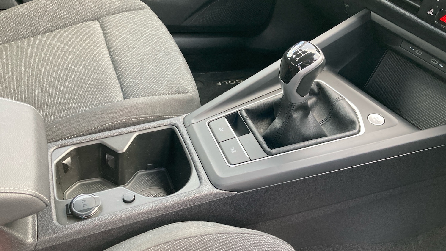 Used Volkswagen Golf 2024 for sale - 77114108: Photo 14