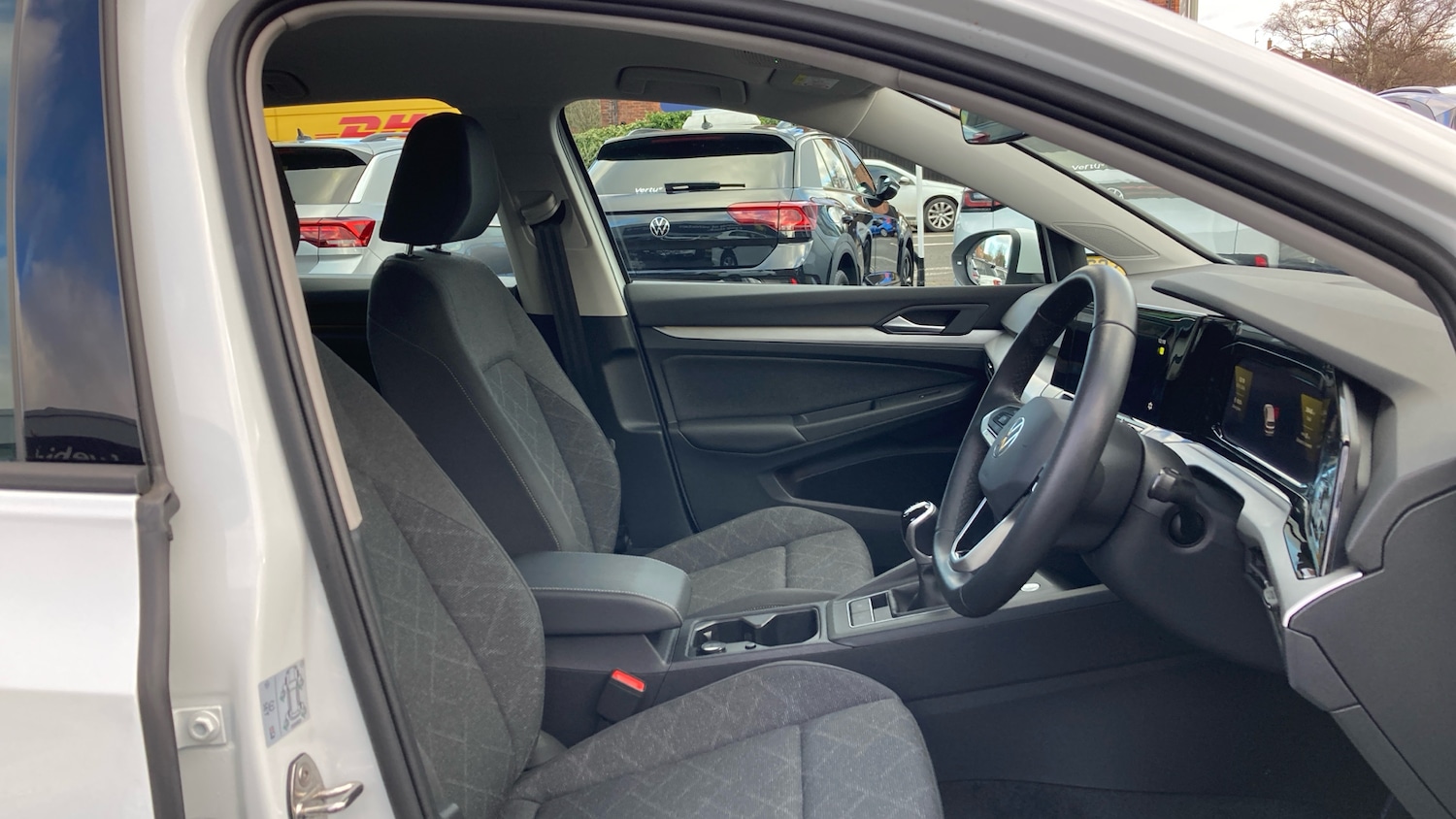 Used Volkswagen Golf 2024 for sale - 77114108: Photo 15