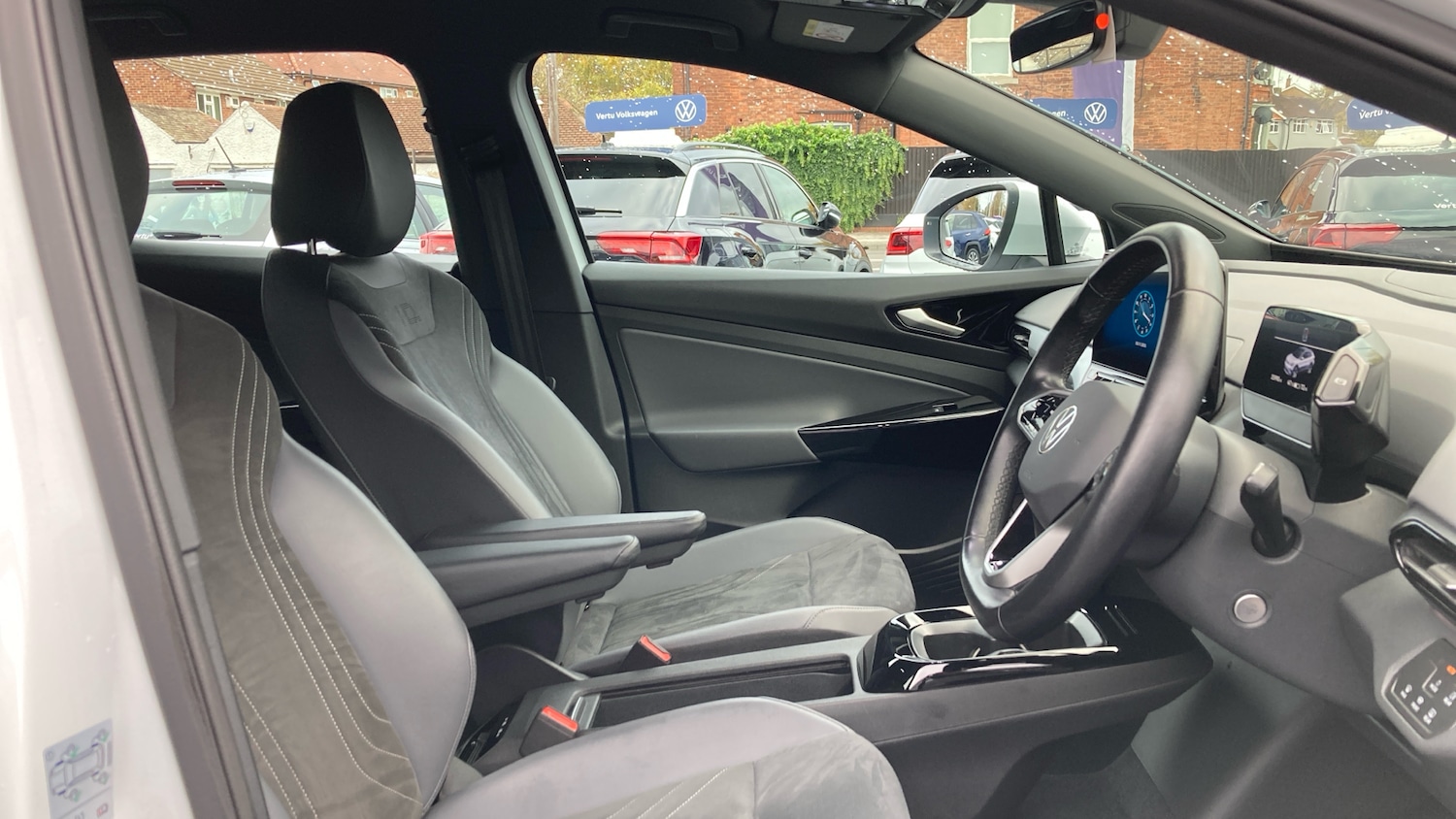 Used Volkswagen ID.4 2022 for sale - 76694133: Photo 15