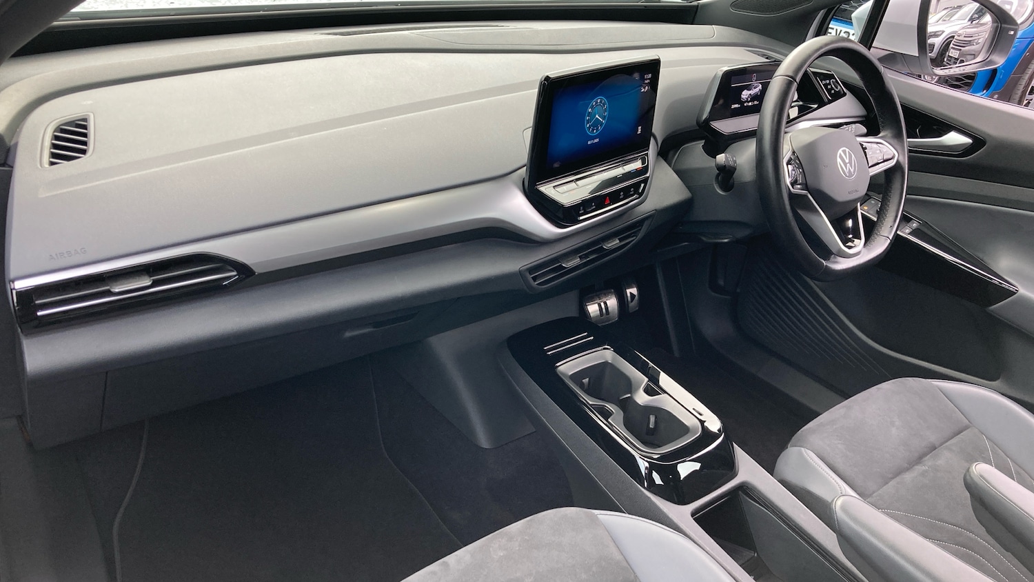 Used Volkswagen ID.4 2022 for sale - 76694133: Photo 2