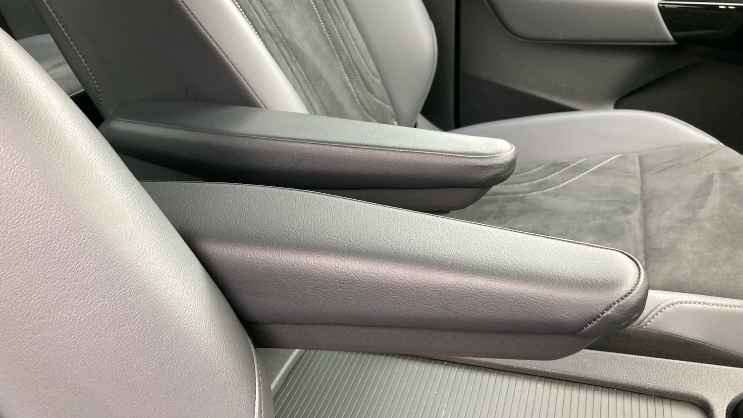 Used Volkswagen ID.4 2022 for sale - 76694133: Photo 23