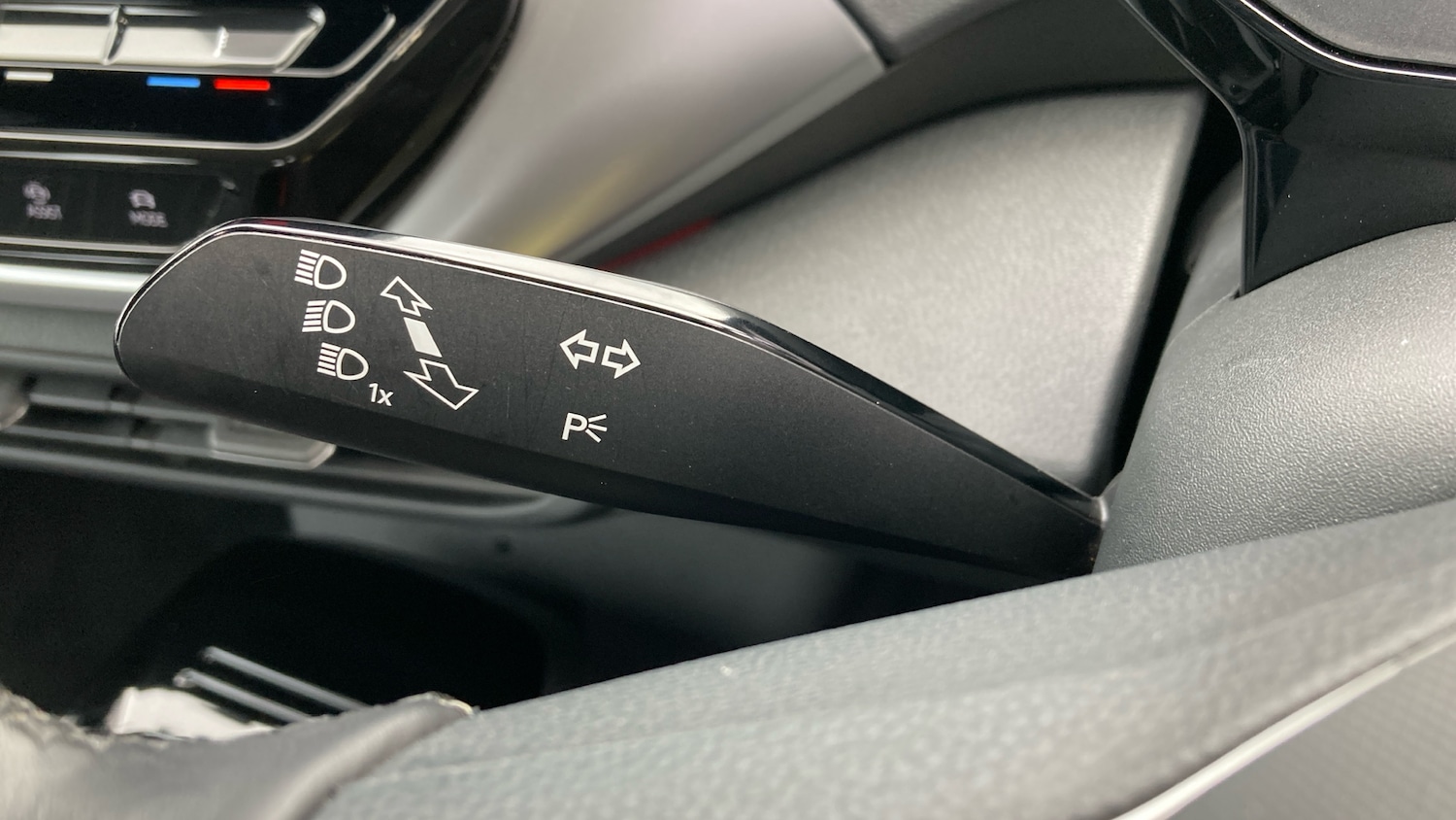 Used Volkswagen ID.4 2022 for sale - 76694133: Photo 38