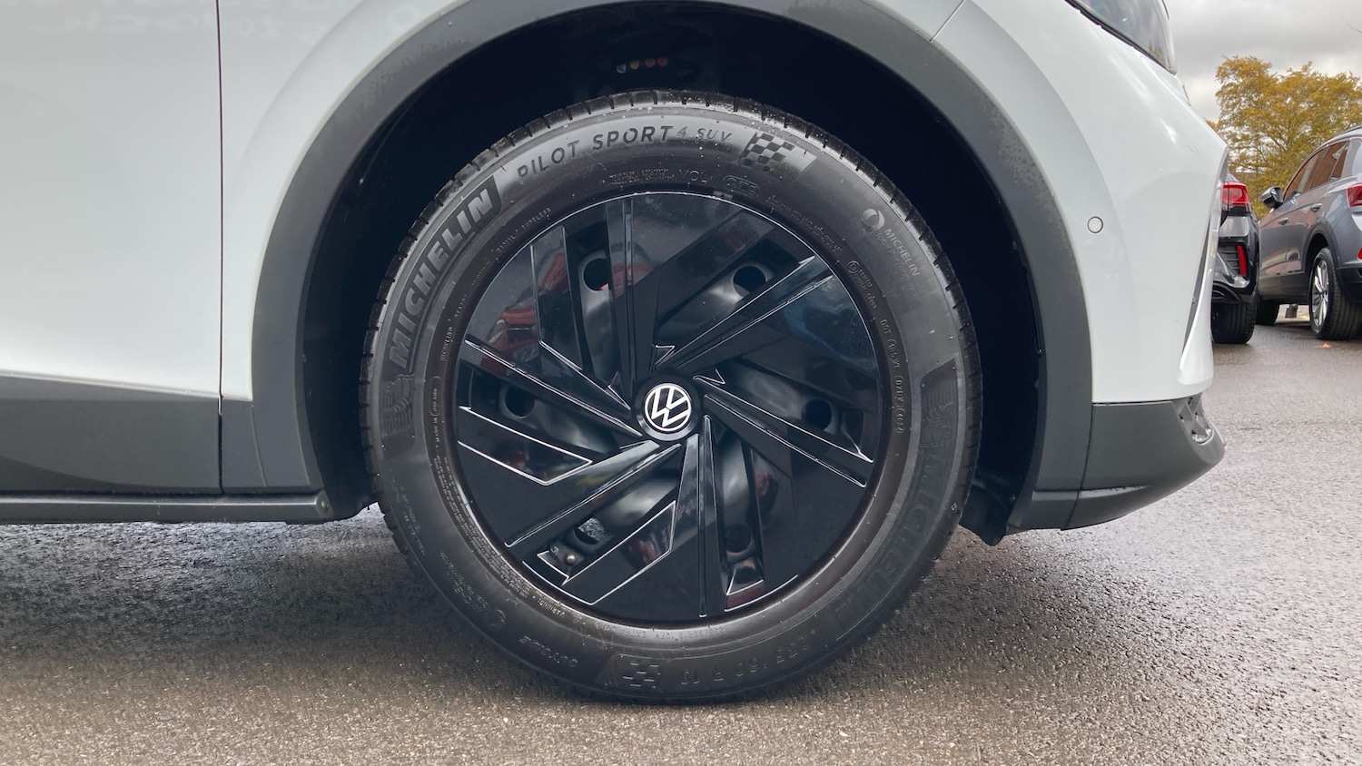 Used Volkswagen ID.4 2022 for sale - 76694133: Photo 5