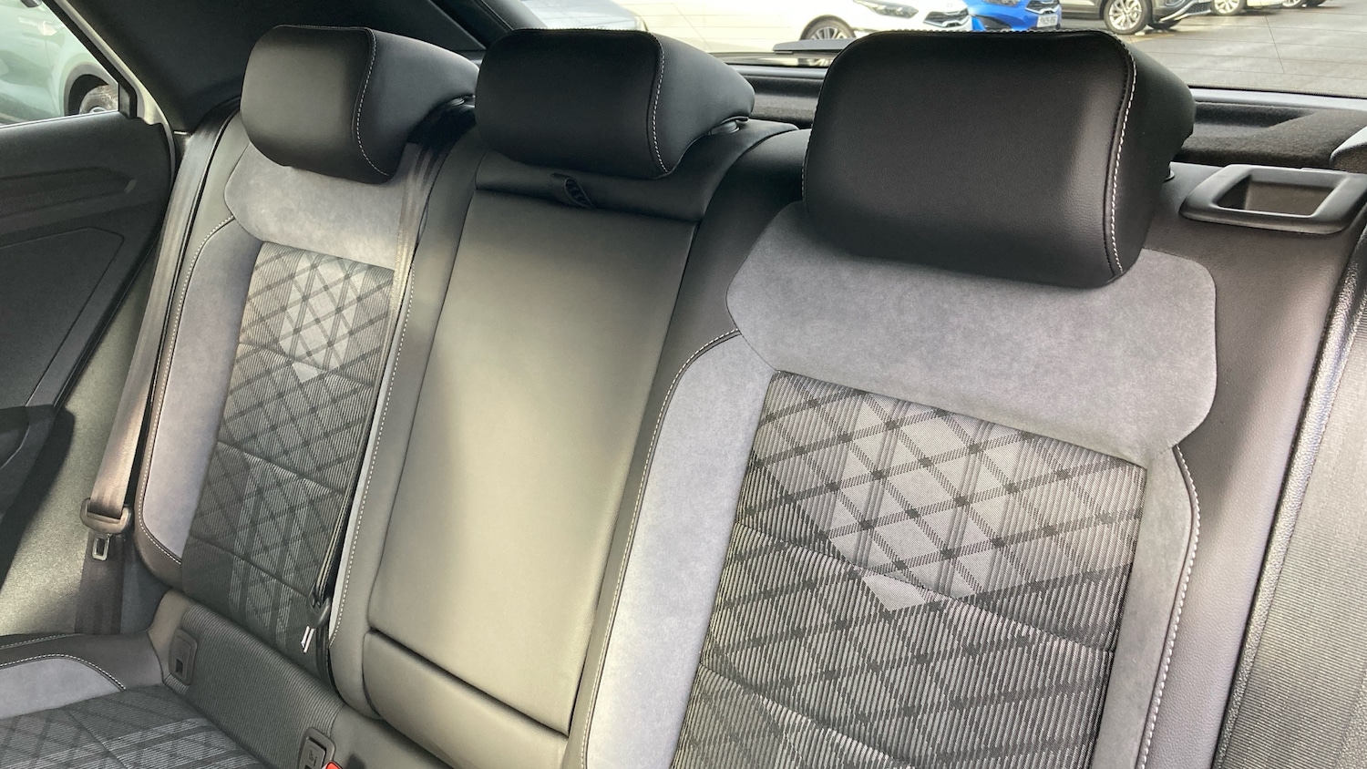 Used Volkswagen T-Roc 2025 for sale - 76957001: Photo 16