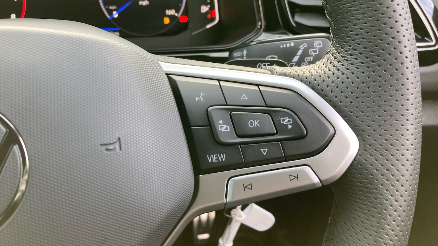 Used Volkswagen T-Roc 2025 for sale - 76957001: Photo 18