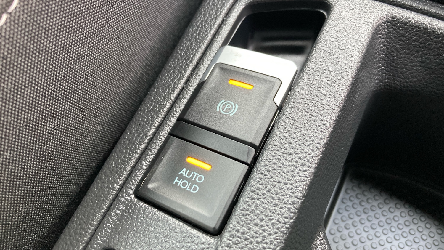 Used Volkswagen T-Roc 2025 for sale - 76957001: Photo 24