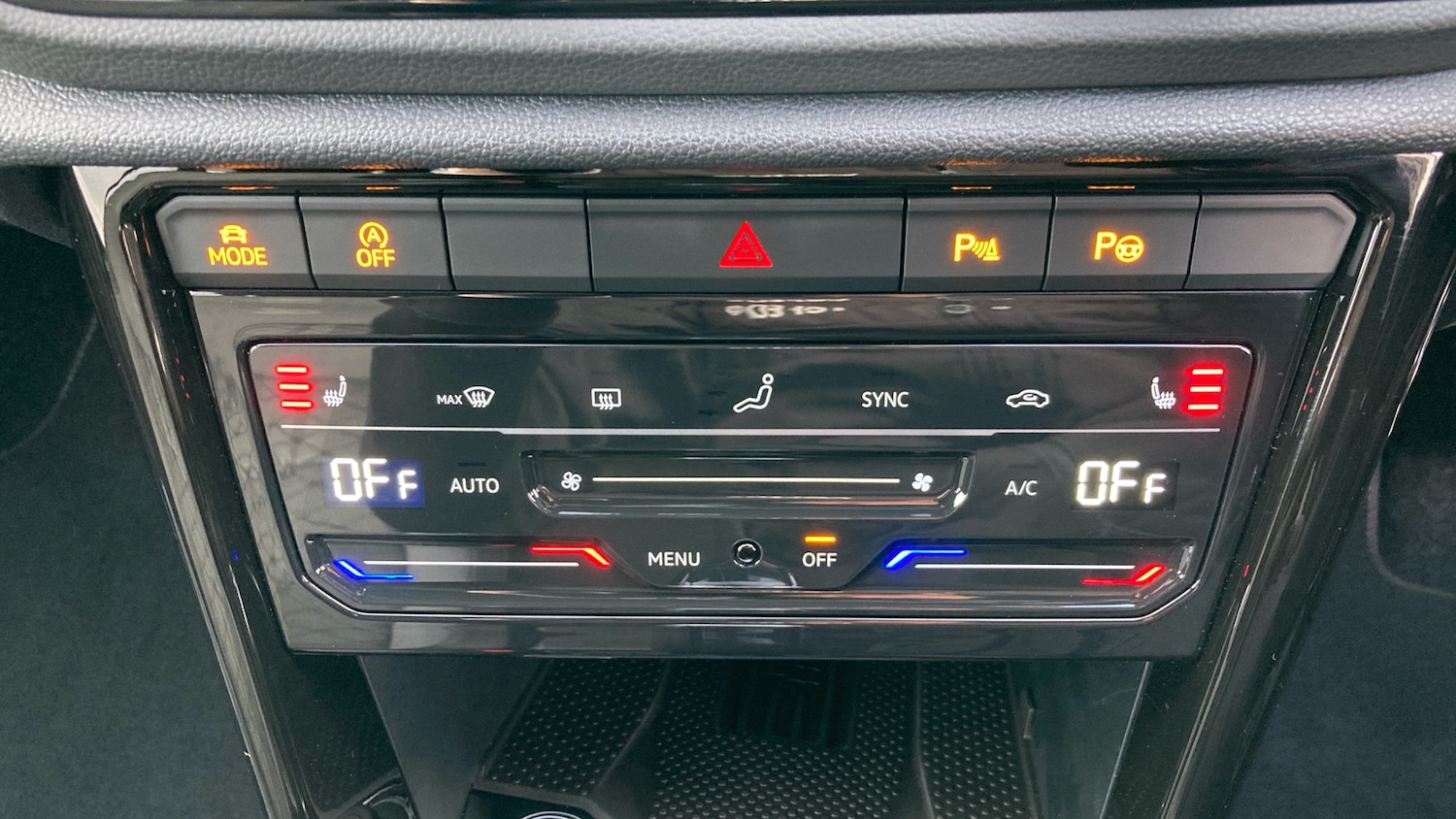 Used Volkswagen T-Roc 2025 for sale - 76957001: Photo 28