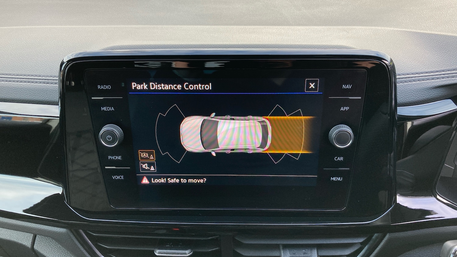 Used Volkswagen T-Roc 2025 for sale - 76957001: Photo 32