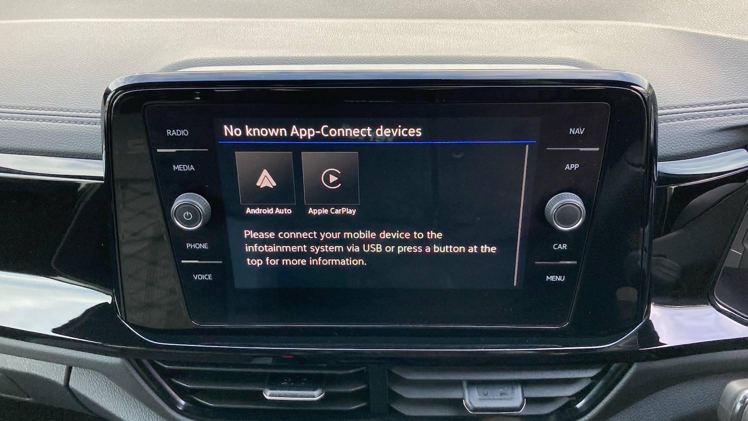 Used Volkswagen T-Roc 2025 for sale - 76957001: Photo 33