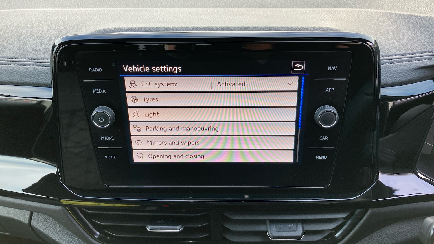 Used Volkswagen T-Roc 2025 for sale - 76957001: Photo 38