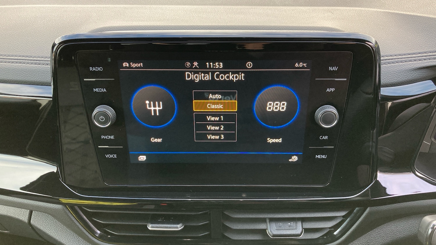 Used Volkswagen T-Roc 2025 for sale - 76957001: Photo 39