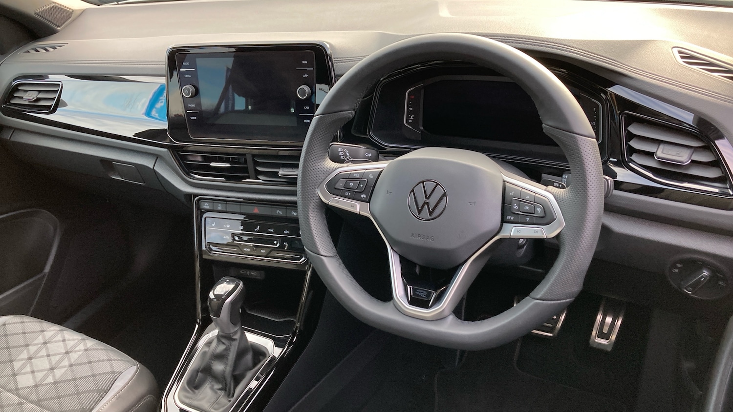 Used Volkswagen T-Roc 2025 for sale - 76957001: Photo 6