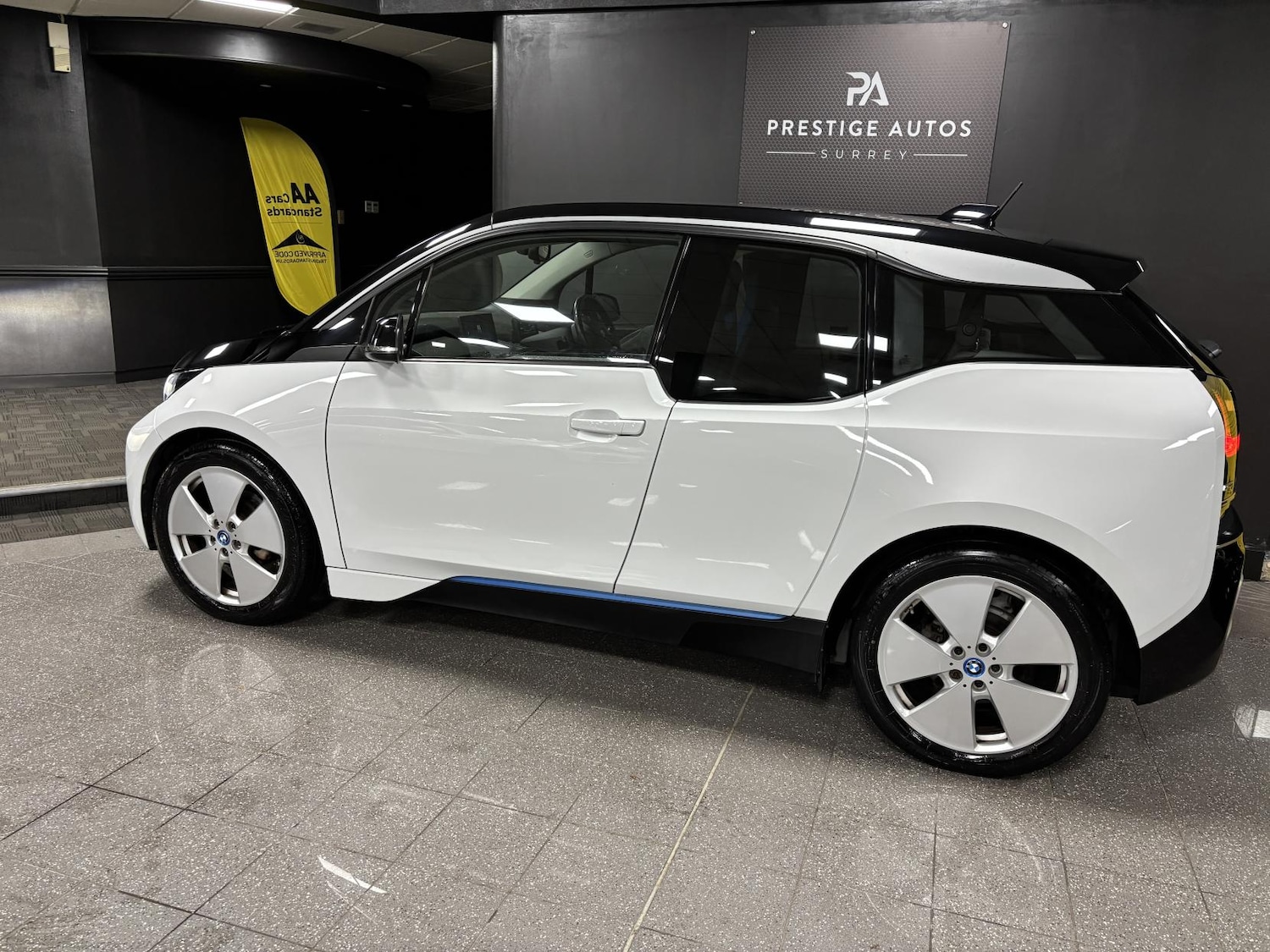 Used BMW i3 2018 for sale - 76534349: Photo 2