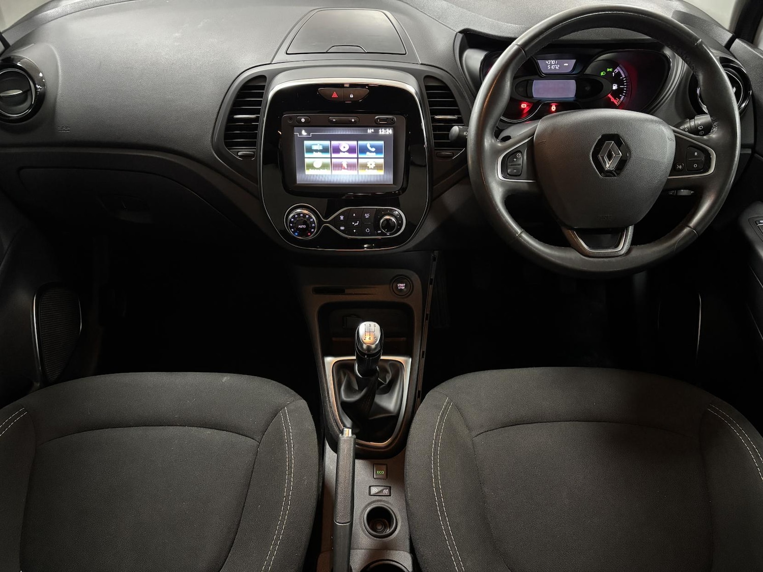 Used Renault Captur 2019 for sale - 77630932: Photo 2