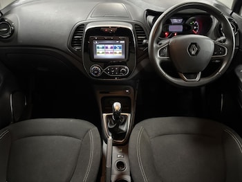 Used Renault Captur 2019 for sale - 77630932: Photo