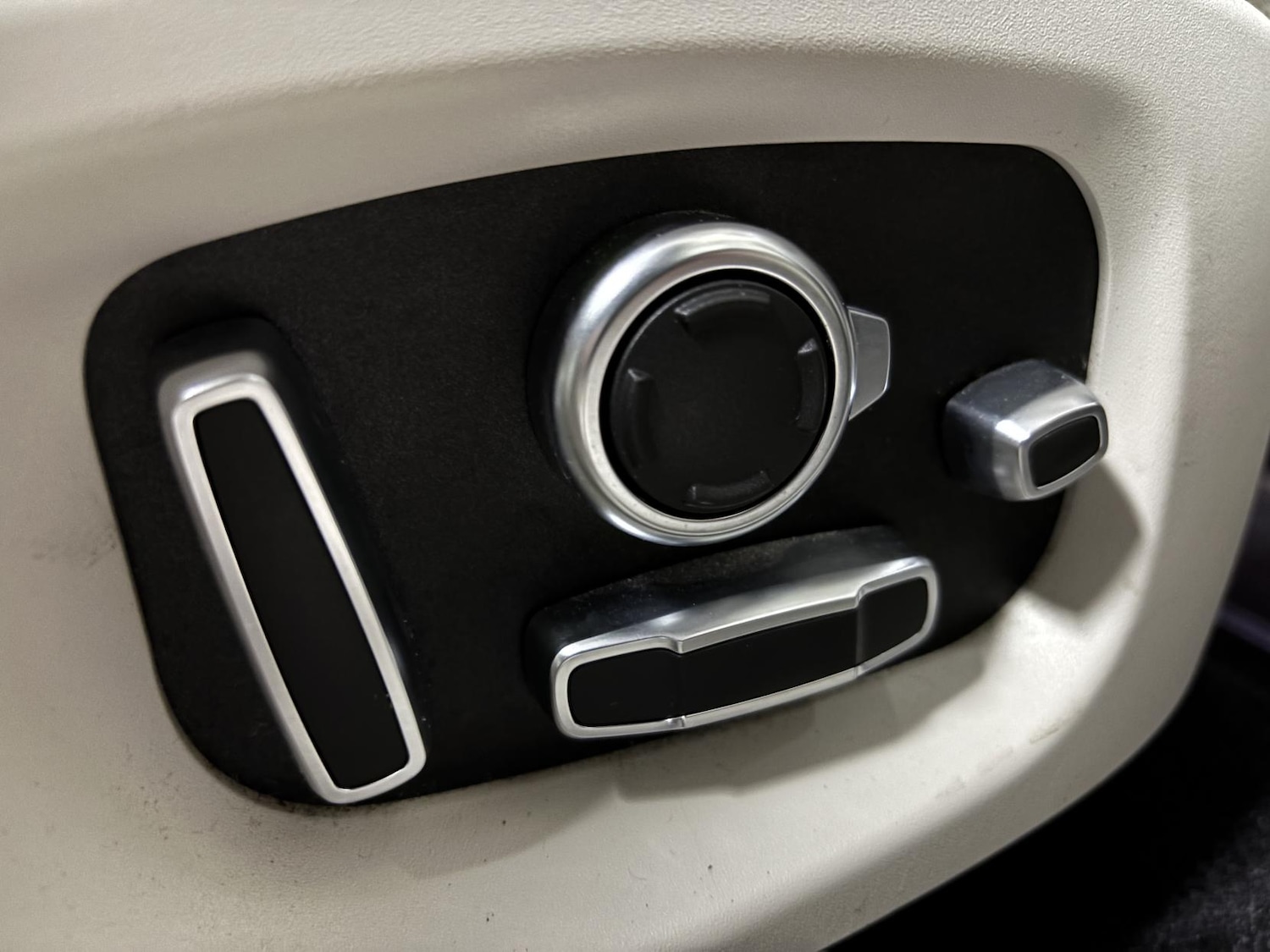 Used Jaguar I-Pace 2019 for sale - 77213848: Photo 66