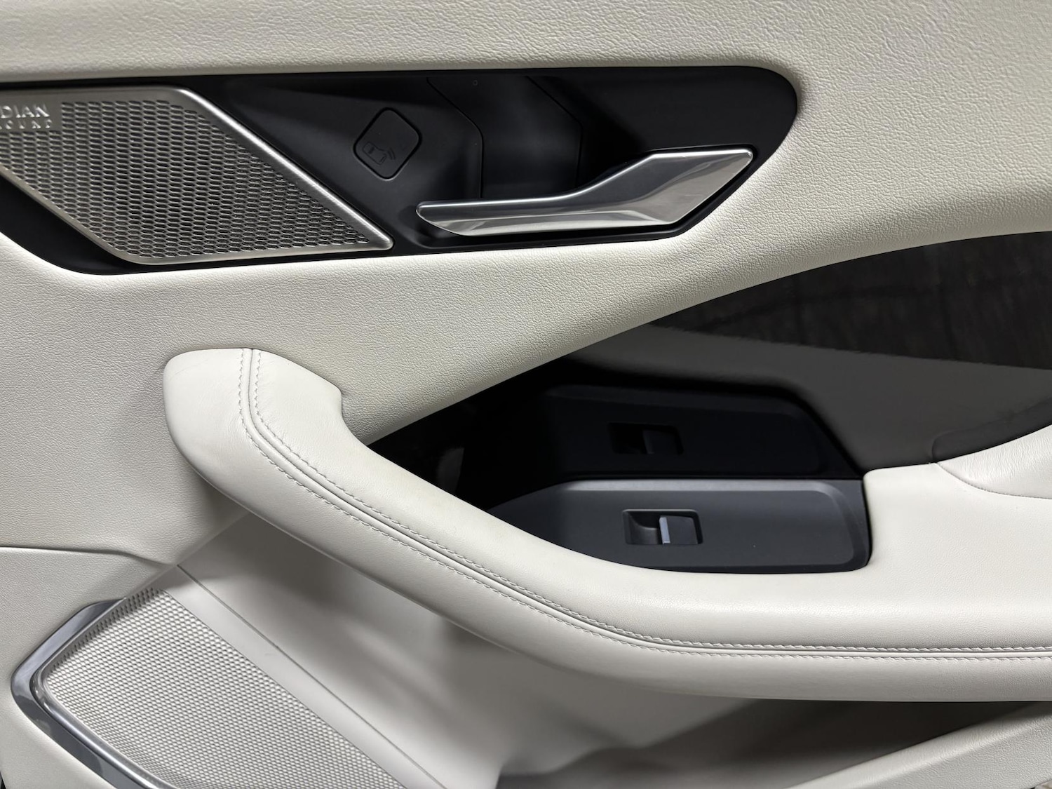 Used Jaguar I-Pace 2019 for sale - 77213848: Photo 72