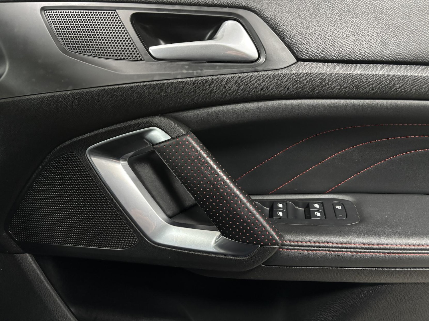 Used Peugeot 308 2019 for sale - 76616108: Photo 51