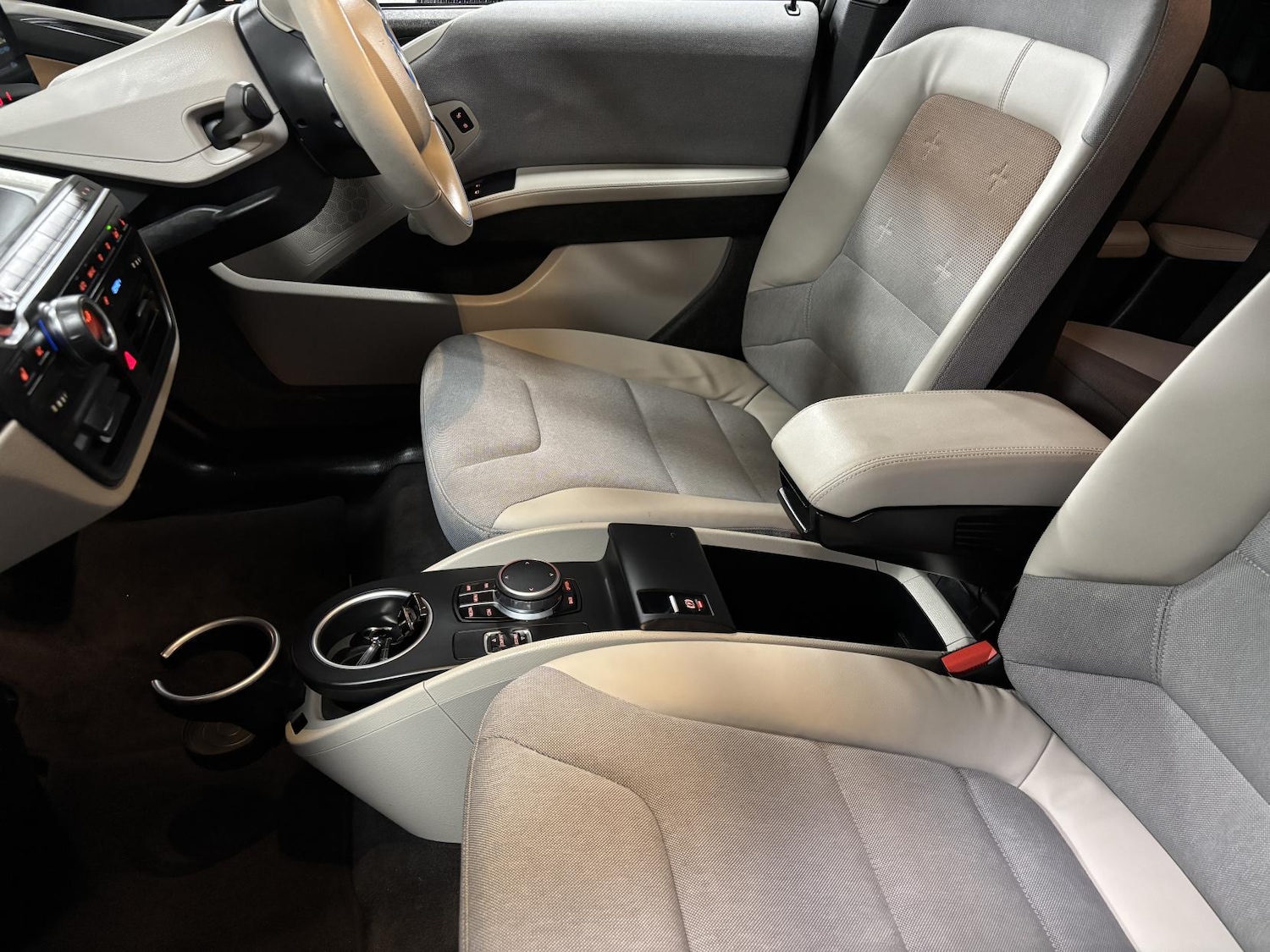 Used BMW i3 2019 for sale - 77312468: Photo 33