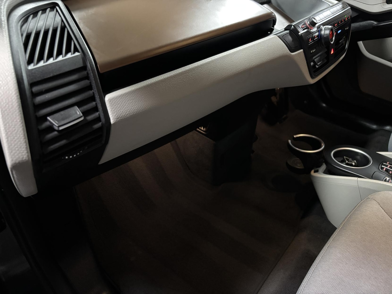 Used BMW i3 2019 for sale - 77312468: Photo 36