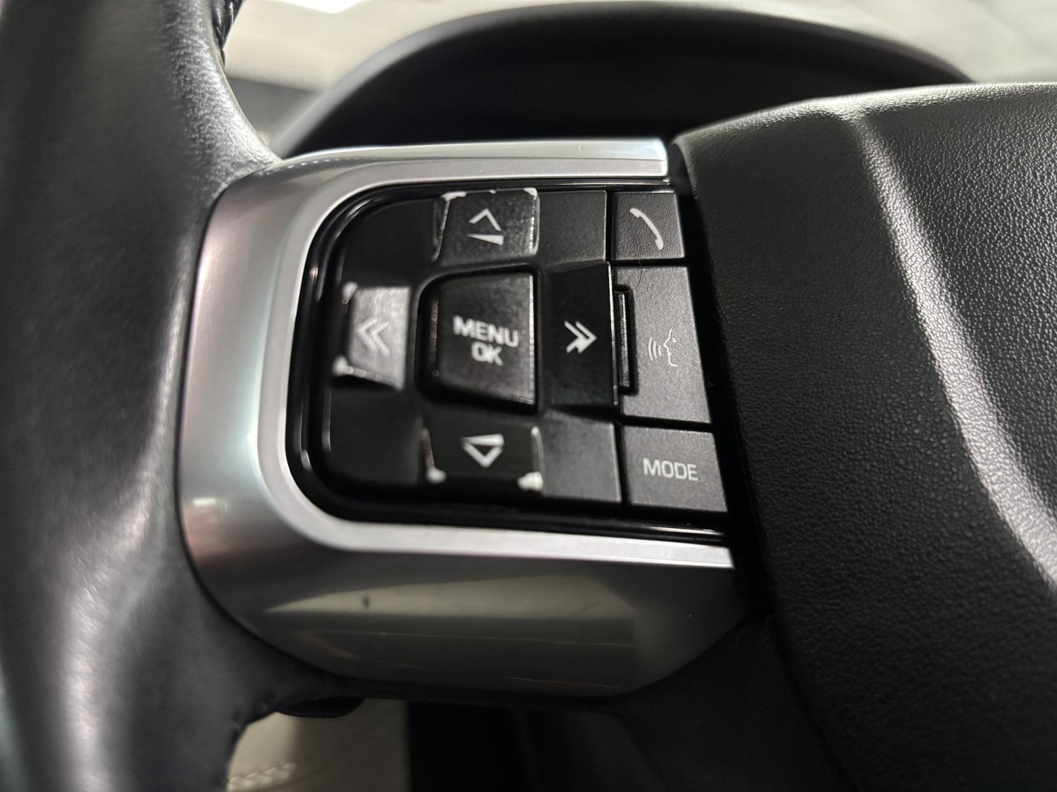 Used Land Rover Discovery Sport 2016 for sale - 77640920: Photo 47