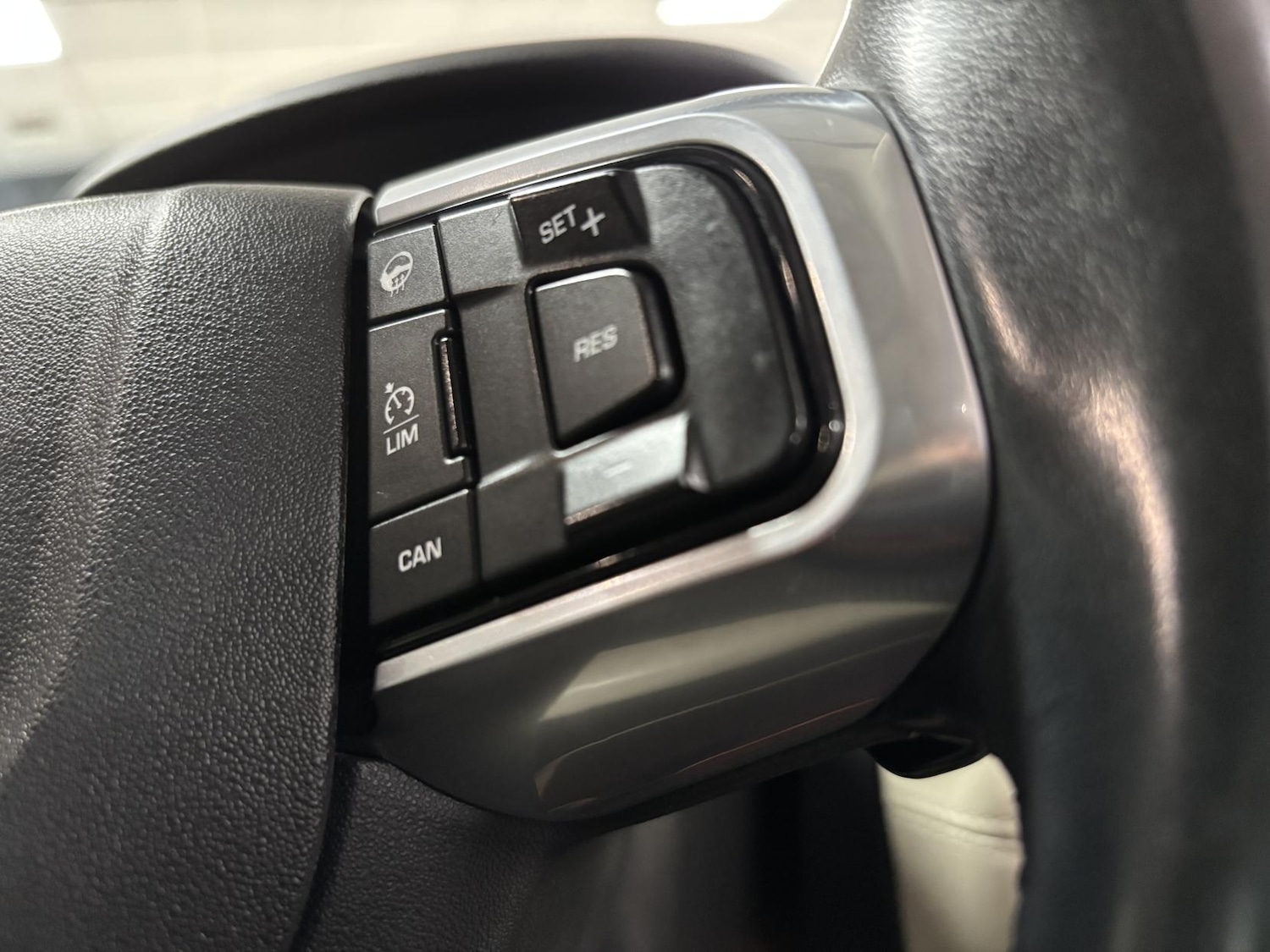 Used Land Rover Discovery Sport 2016 for sale - 77640920: Photo 49