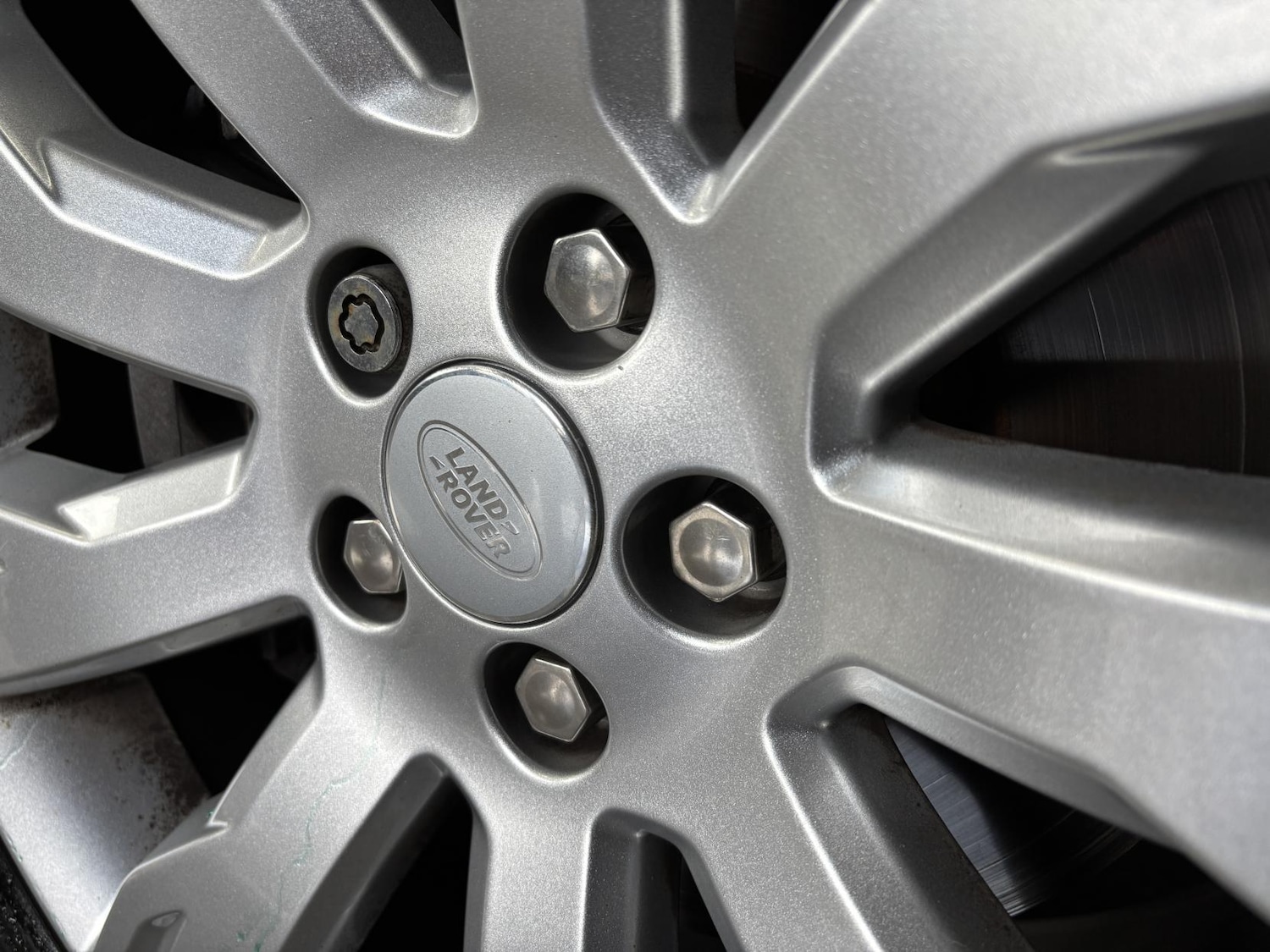 Used Land Rover Discovery Sport 2016 for sale - 77640920: Photo 77