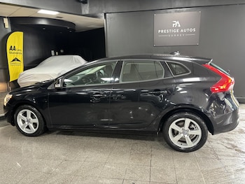 Used Volvo V40 2013 for sale - 78770739: Photo