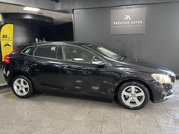 Used Volvo V40 2013 for sale - 78770739: Photo