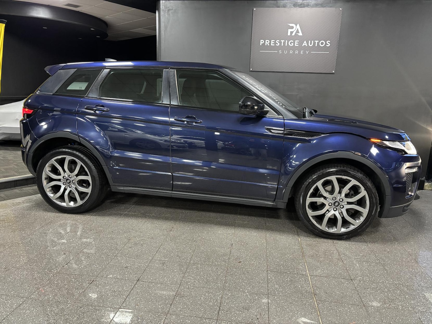 Used Land Rover Range Rover Evoque 2016 for sale - 77162461: Photo 4