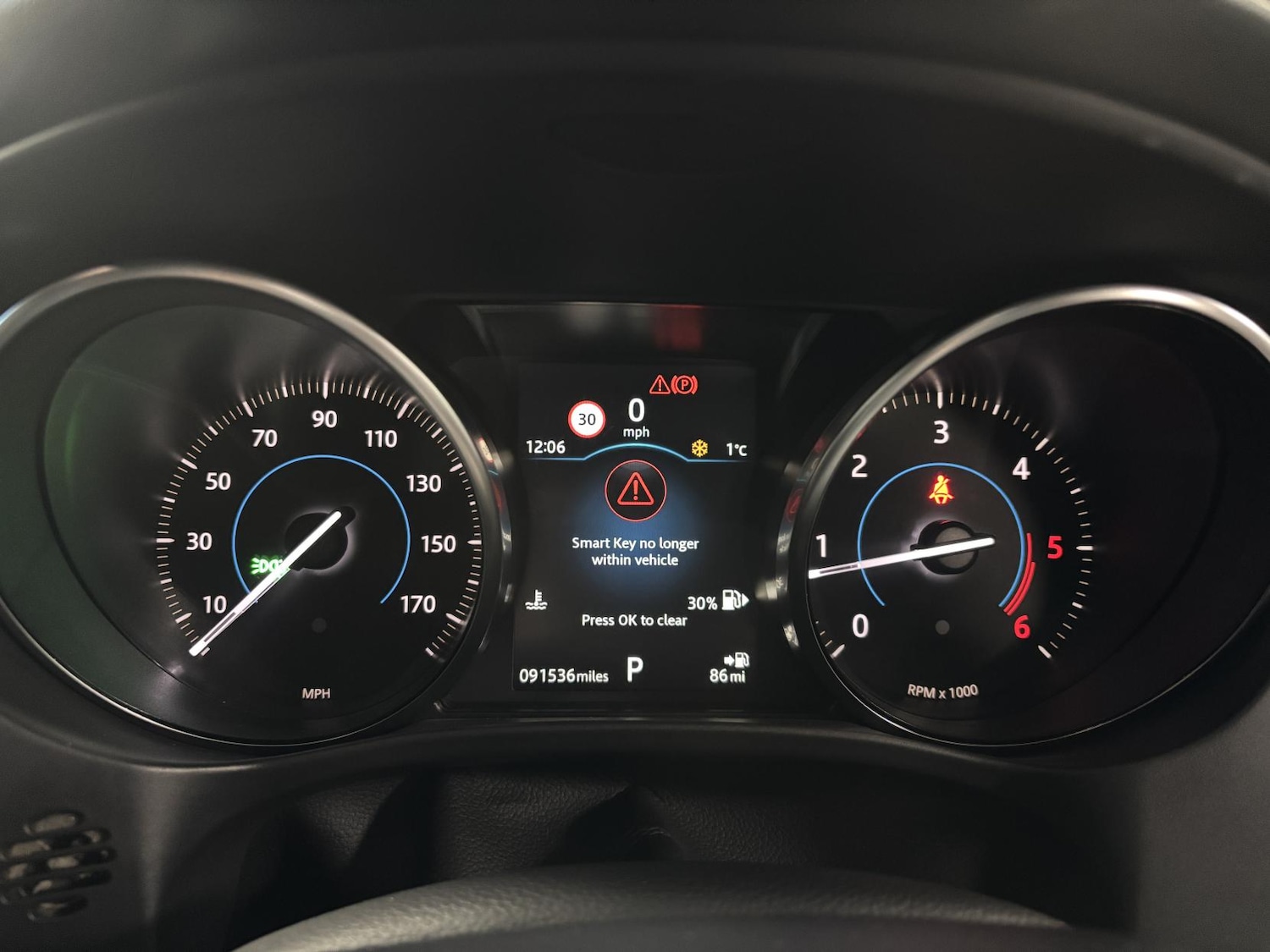 Used Jaguar F-Pace 2018 for sale - 76652973: Photo 41