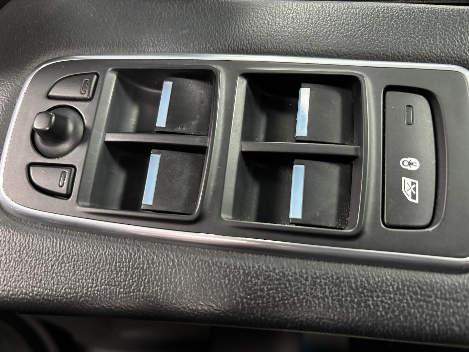 Used Jaguar F-Pace 2018 for sale - 76652973: Photo 53