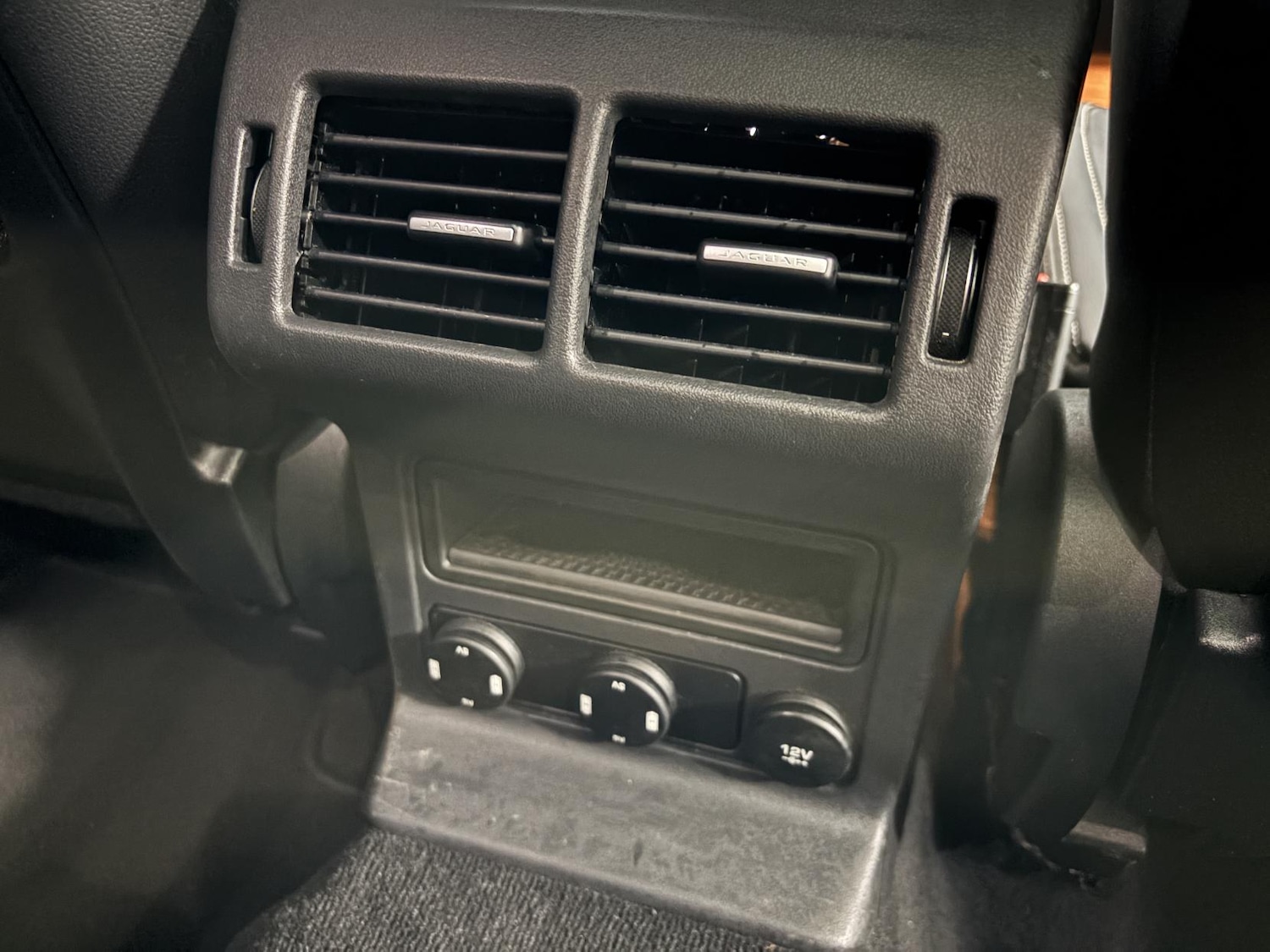 Used Jaguar F-Pace 2018 for sale - 76652973: Photo 58