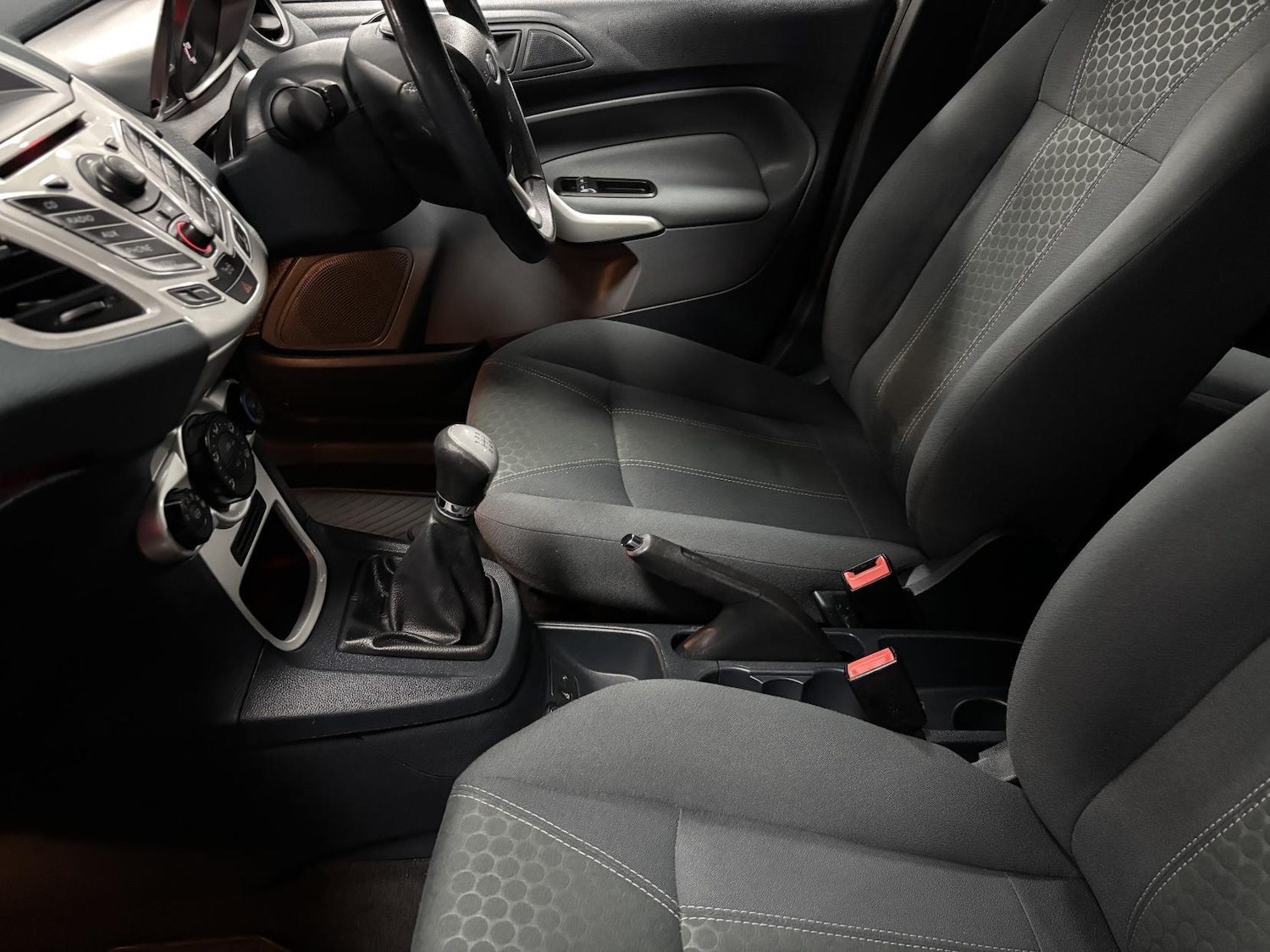 Used Ford Fiesta 2011 for sale - 76785509: Photo 31