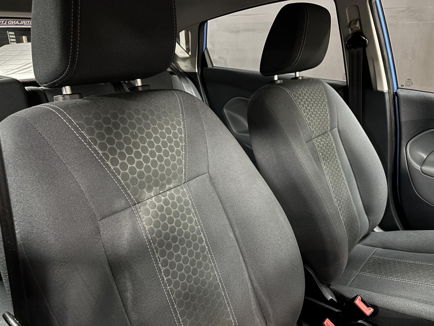 Used Ford Fiesta 2011 for sale - 76785509: Photo 33