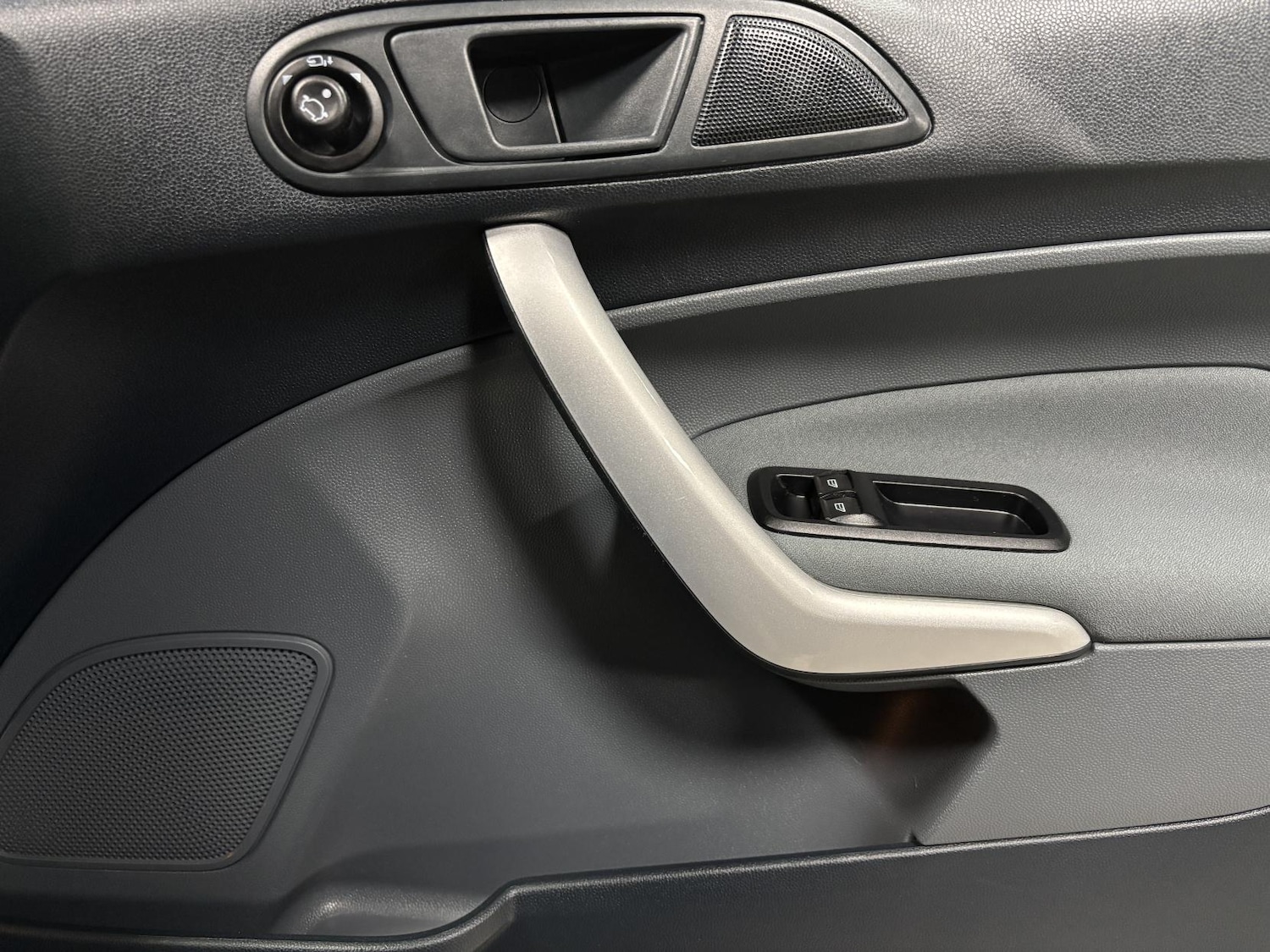 Used Ford Fiesta 2011 for sale - 76785509: Photo 43