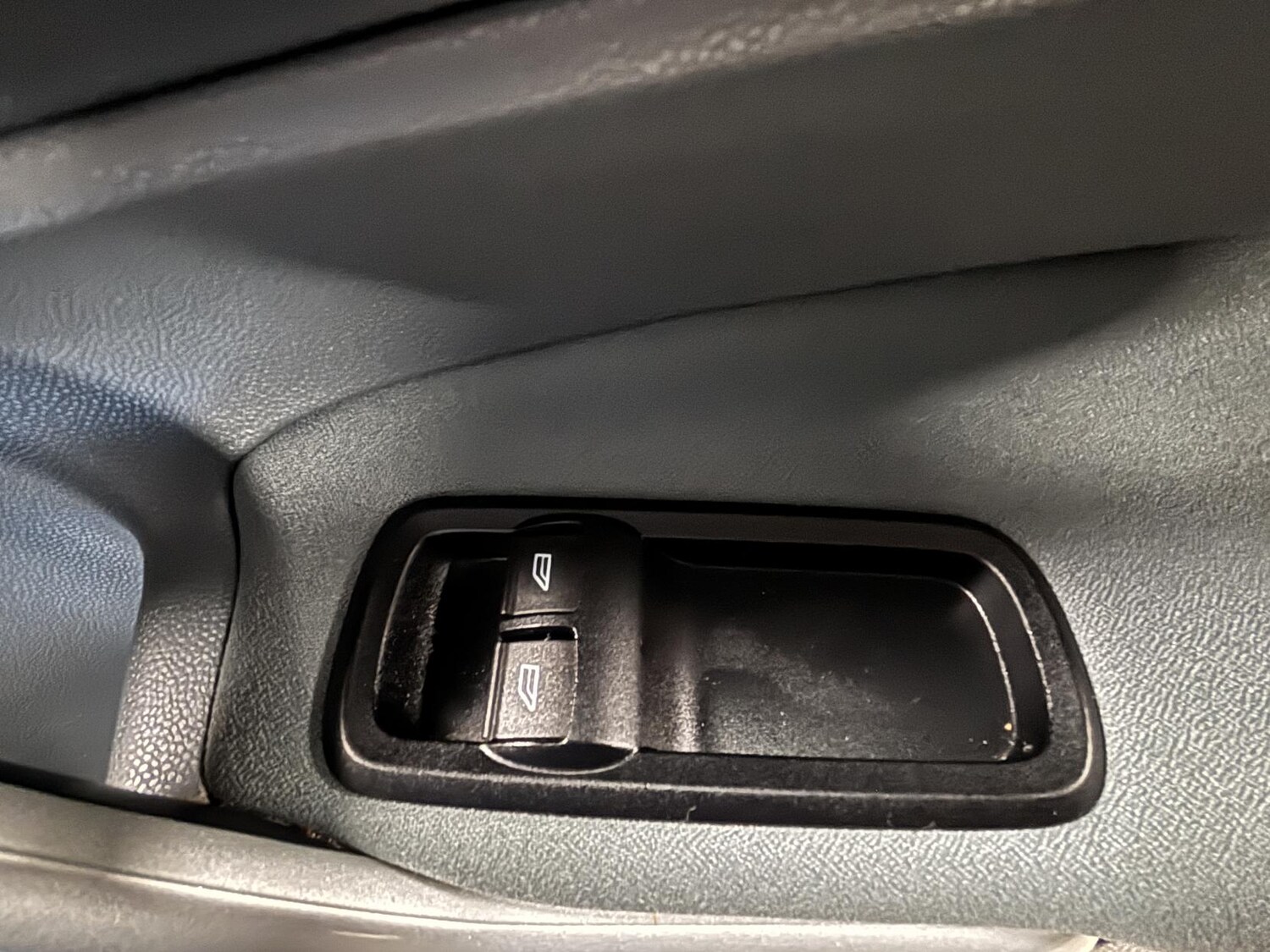 Used Ford Fiesta 2011 for sale - 76785509: Photo 44