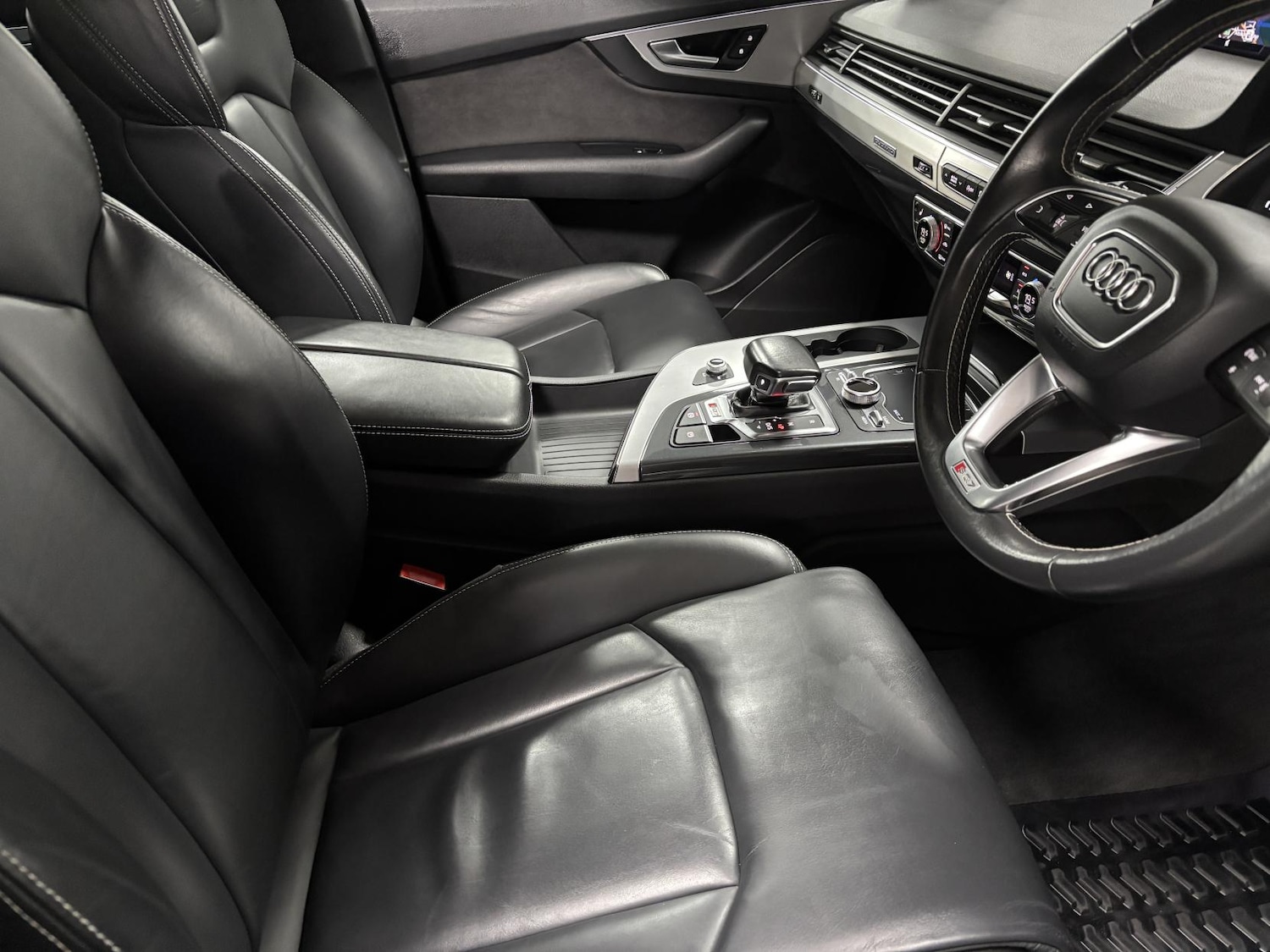 Used Audi Q7 2017 for sale - 76534327: Photo 29