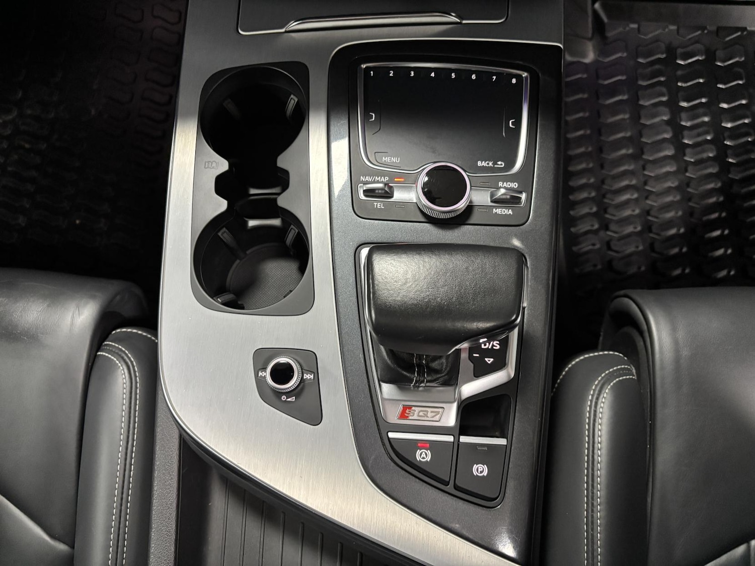 Used Audi Q7 2017 for sale - 76534327: Photo 46