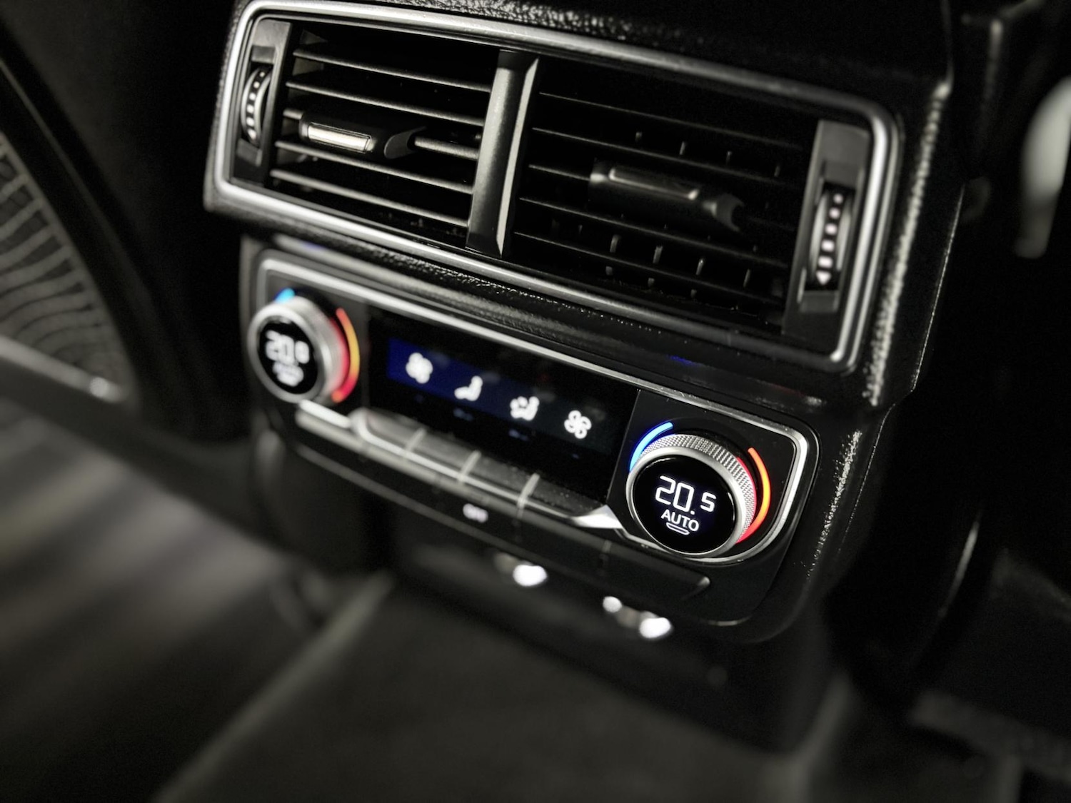 Used Audi Q7 2017 for sale - 76534327: Photo 69