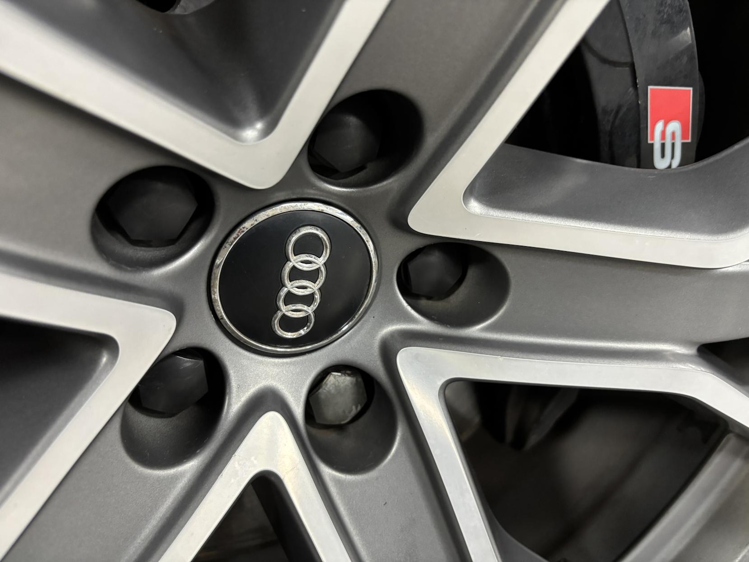 Used Audi Q7 2017 for sale - 76534327: Photo 93