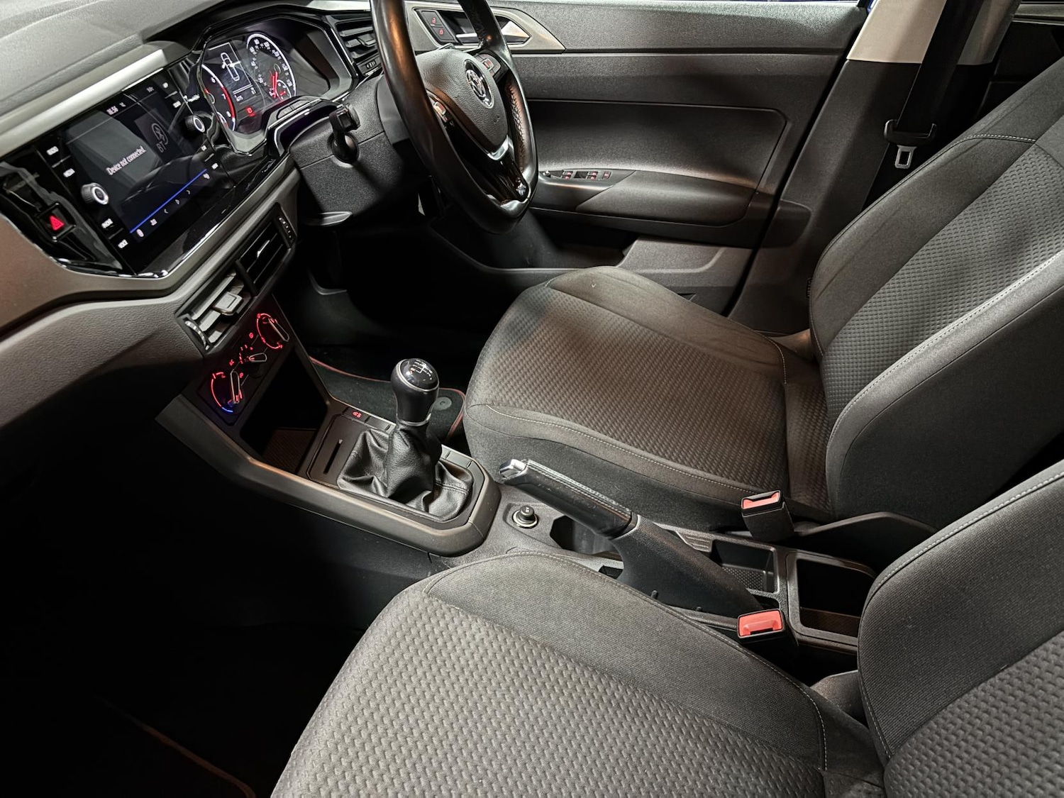 Used Volkswagen Polo 2018 for sale - 76837583: Photo 31