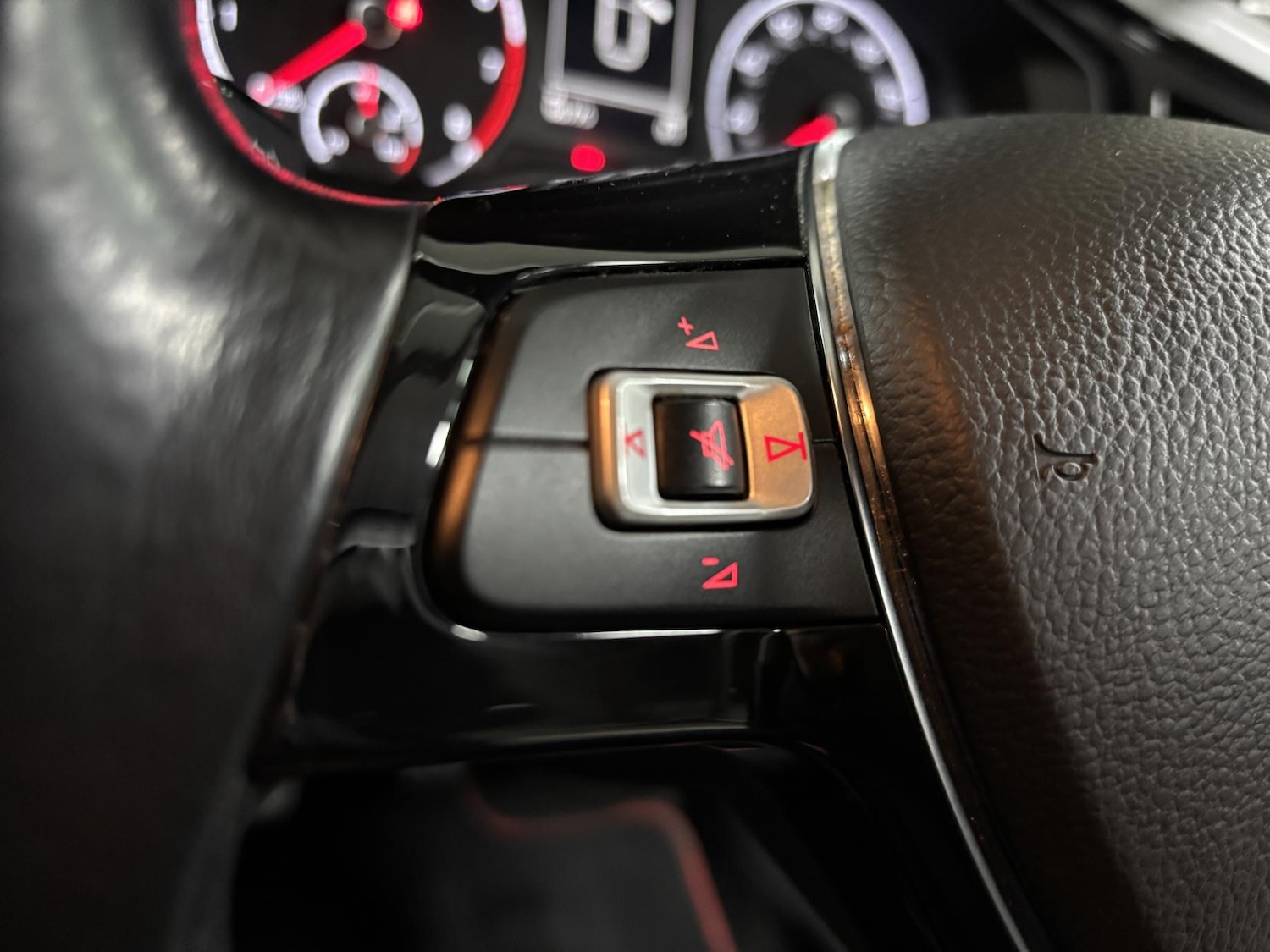 Used Volkswagen Polo 2018 for sale - 76837583: Photo 41