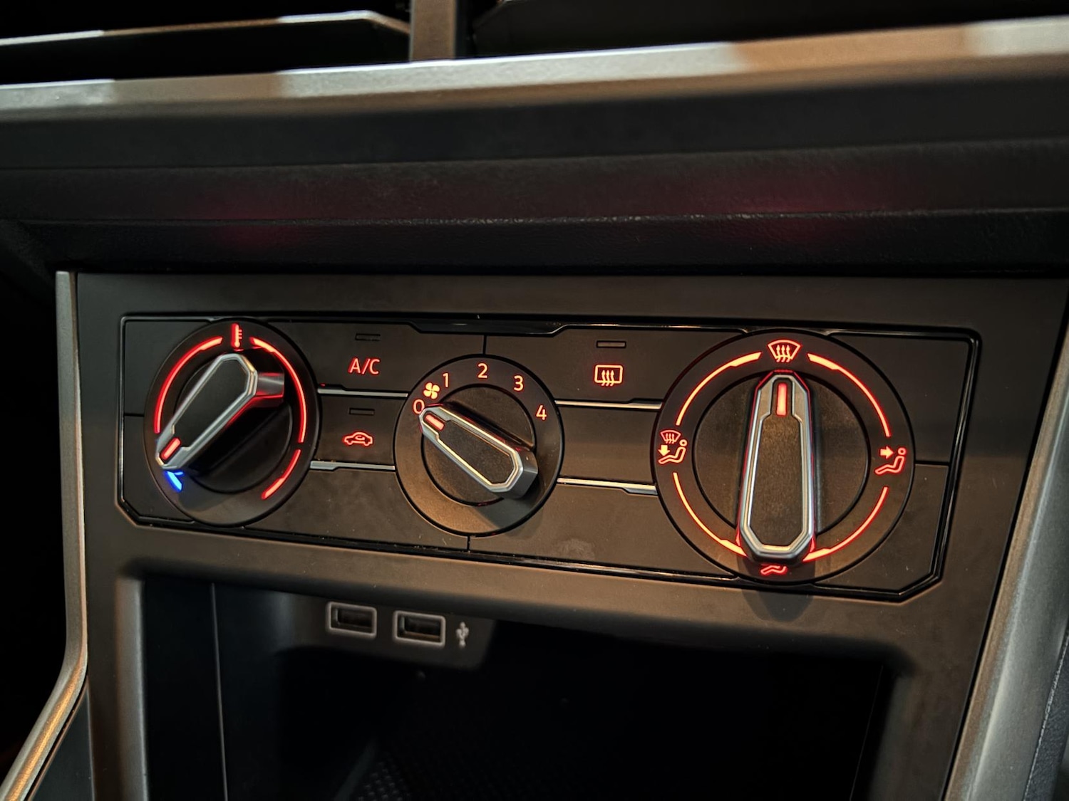 Used Volkswagen Polo 2018 for sale - 76837583: Photo 44