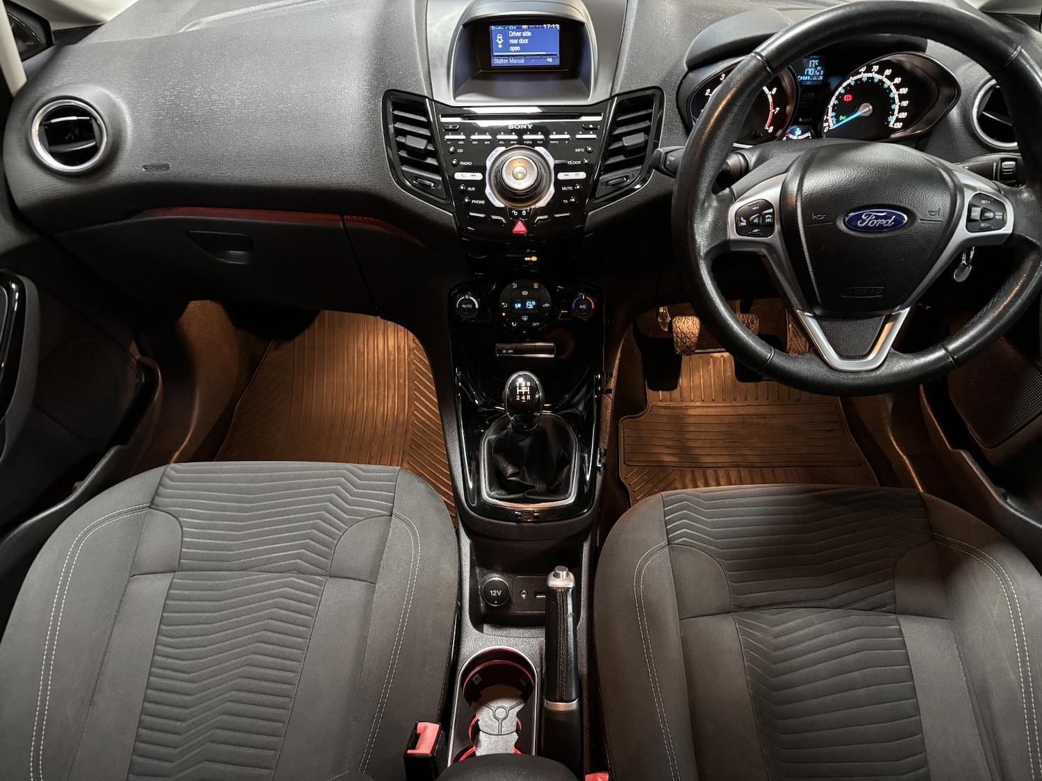 Used Ford Fiesta 2014 for sale - 77573126: Photo 2