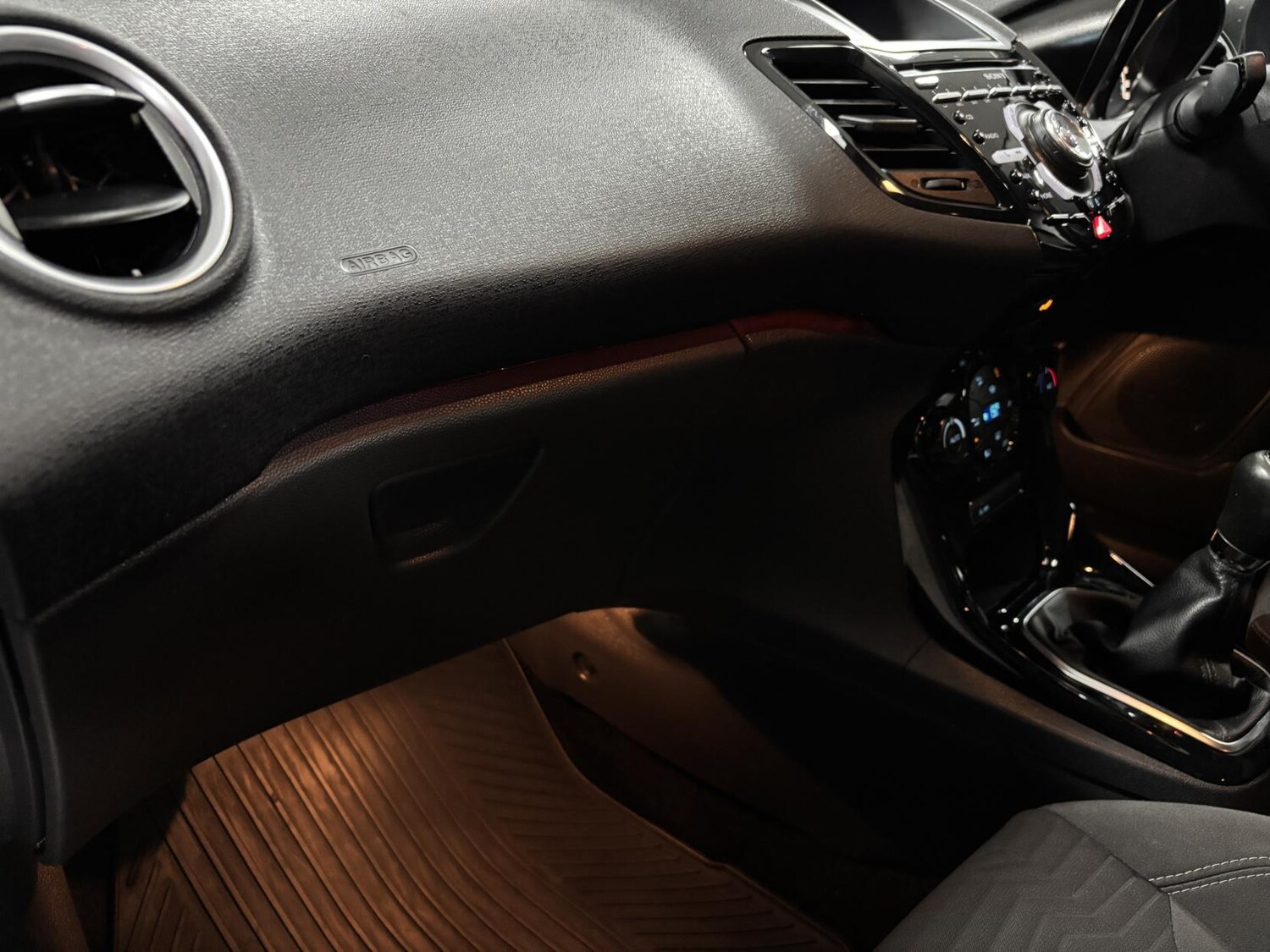 Used Ford Fiesta 2014 for sale - 77573126: Photo 31