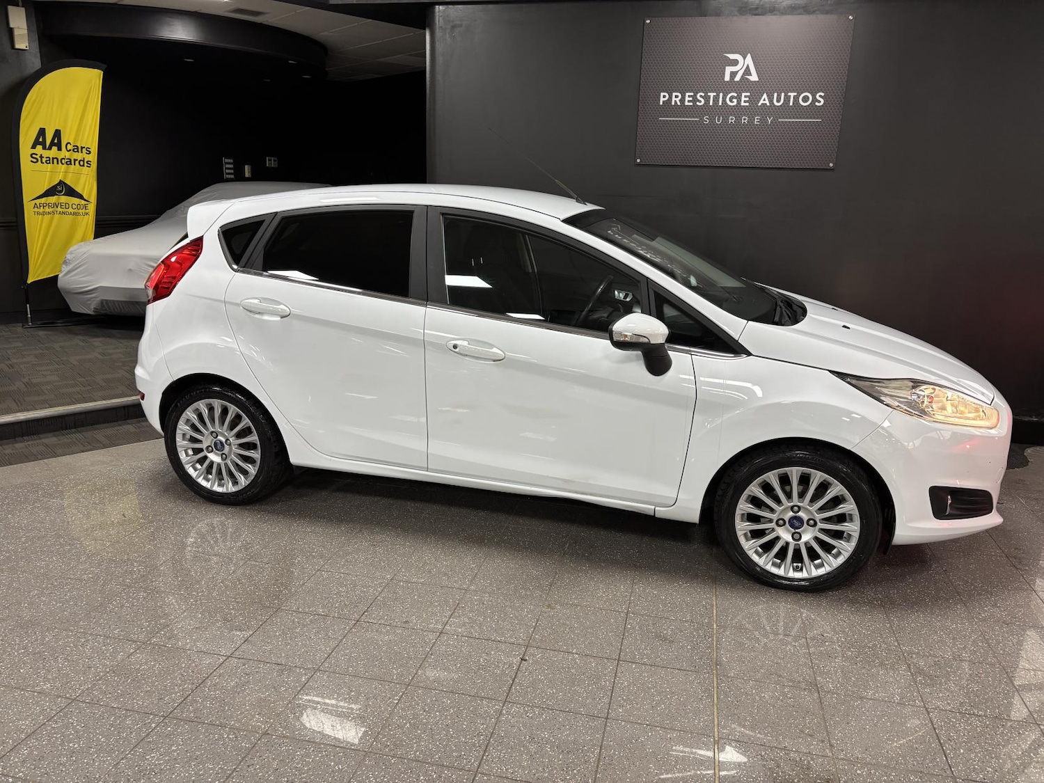 Used Ford Fiesta 2014 for sale - 77573126: Photo 4